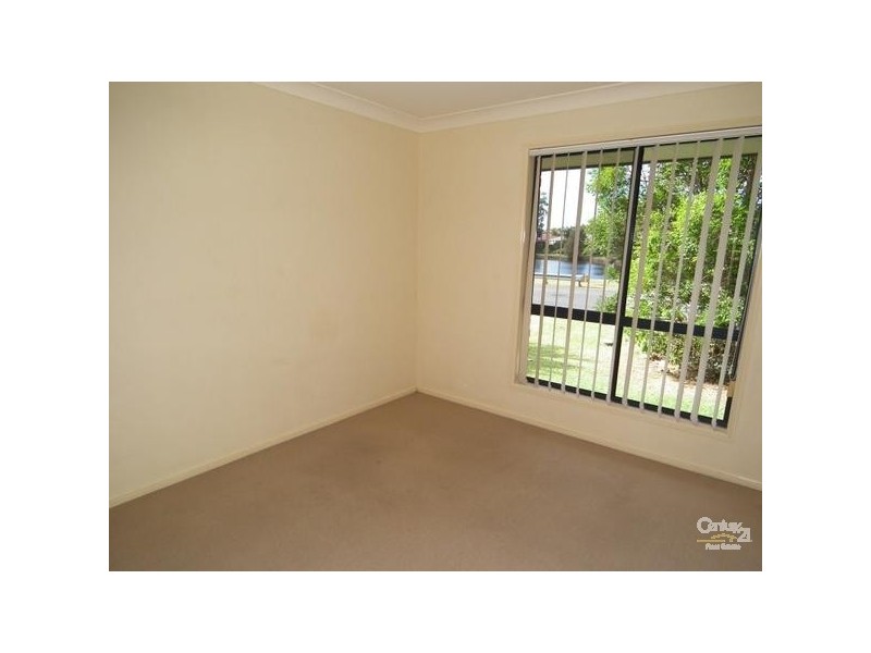 16 Port Drive, Tweed Heads South NSW 2486