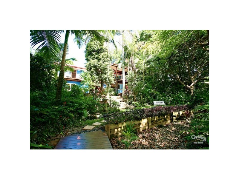 34 Stapylton Street, Coolangatta QLD 4225