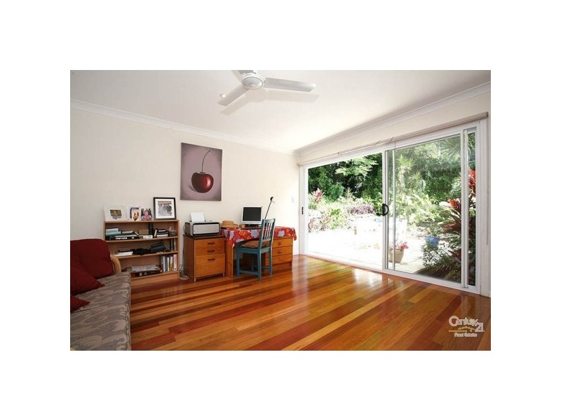 34 Stapylton Street, Coolangatta QLD 4225