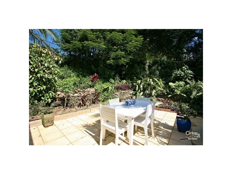 34 Stapylton Street, Coolangatta QLD 4225