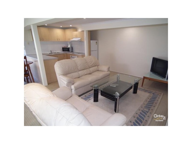 2/43 Garrick Street, Coolangatta QLD 4225