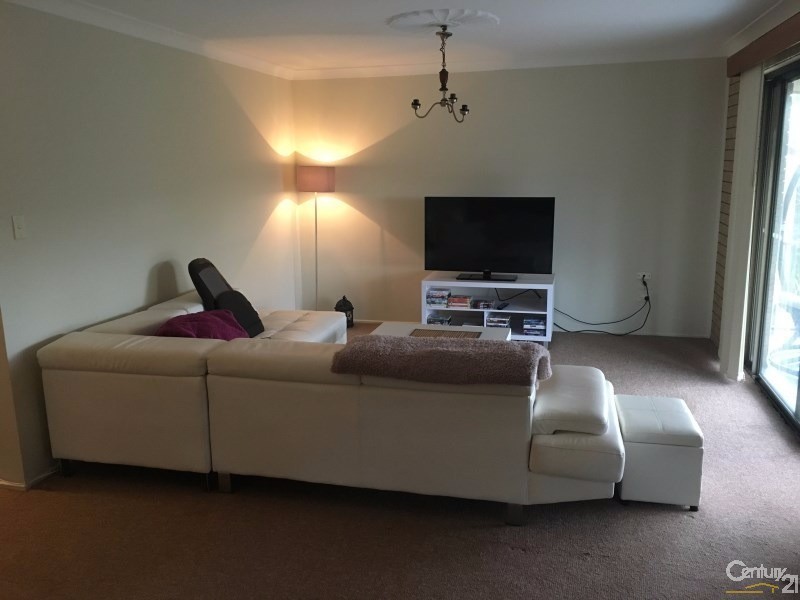 28B Cominan Ave, Banora Point NSW 2486