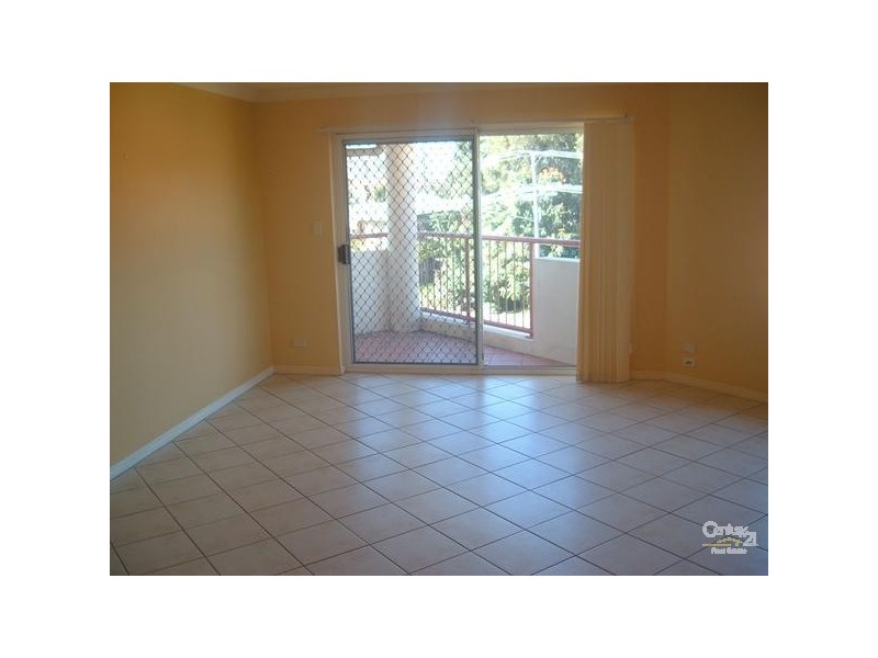 15/5 Ocean St, Coolangatta QLD 4225