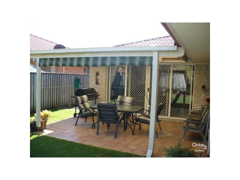 16 NARARA CR, Banora Point NSW 2486