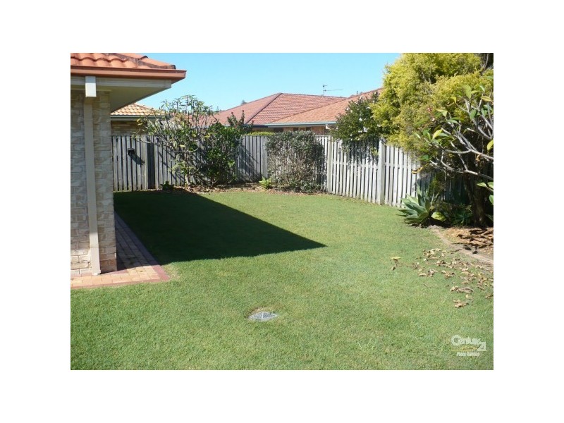 16 NARARA CR, Banora Point NSW 2486