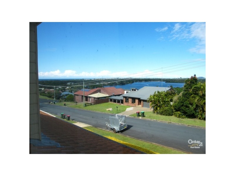 1/12 Mibbin Parade, Banora Point NSW 2486