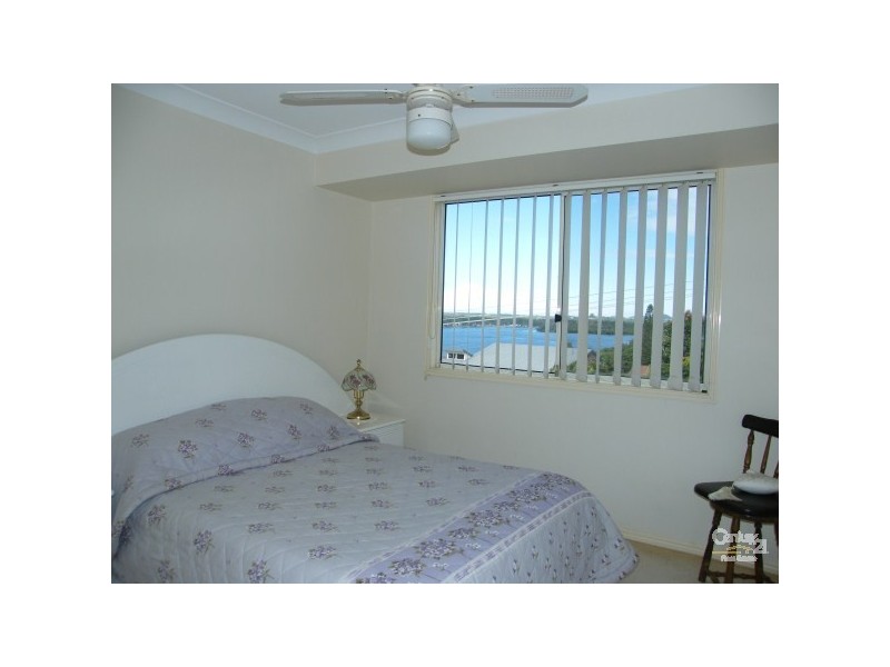 1/12 Mibbin Parade, Banora Point NSW 2486