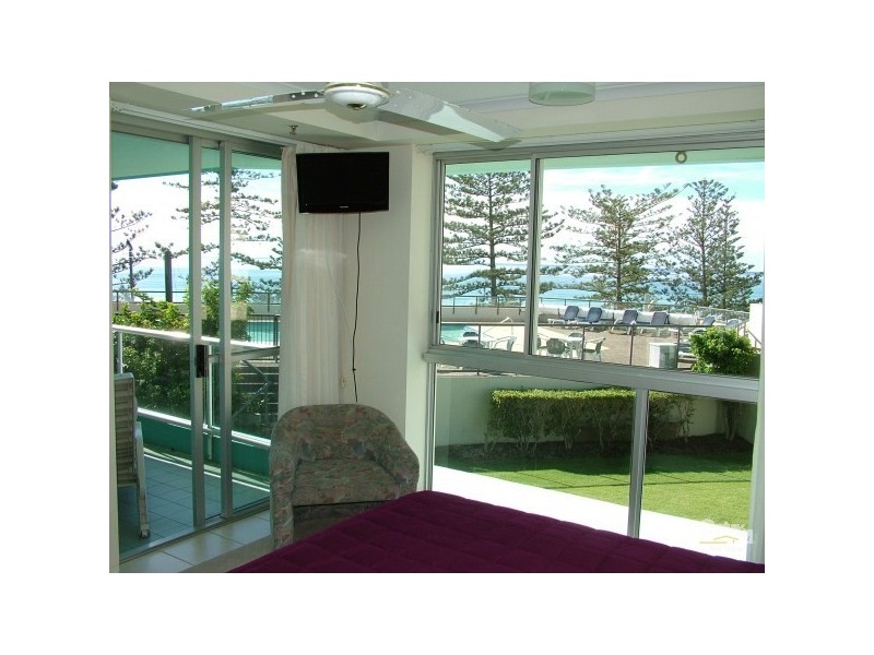 9/70 Marine Parade, Coolangatta QLD 4225