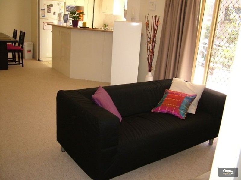 3/40 Dutton Street, Coolangatta QLD 4225