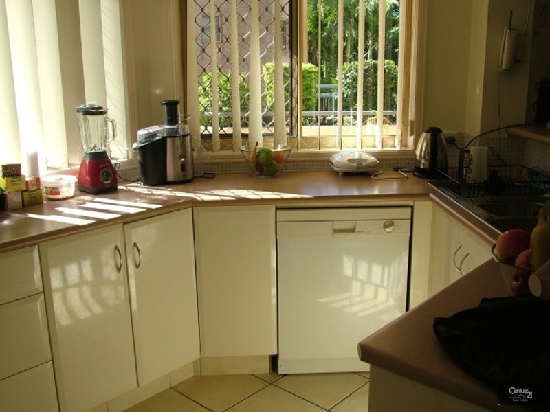 3/40 Dutton Street, Coolangatta QLD 4225