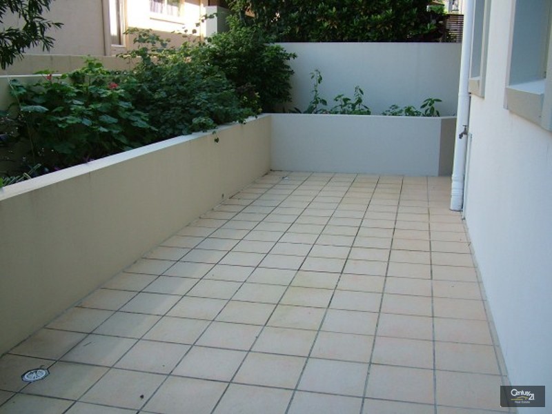 3/40 Dutton Street, Coolangatta QLD 4225