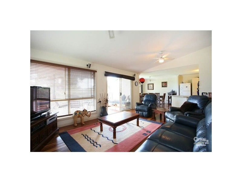 91 Bimbadeen Ave, Banora Point NSW 2486