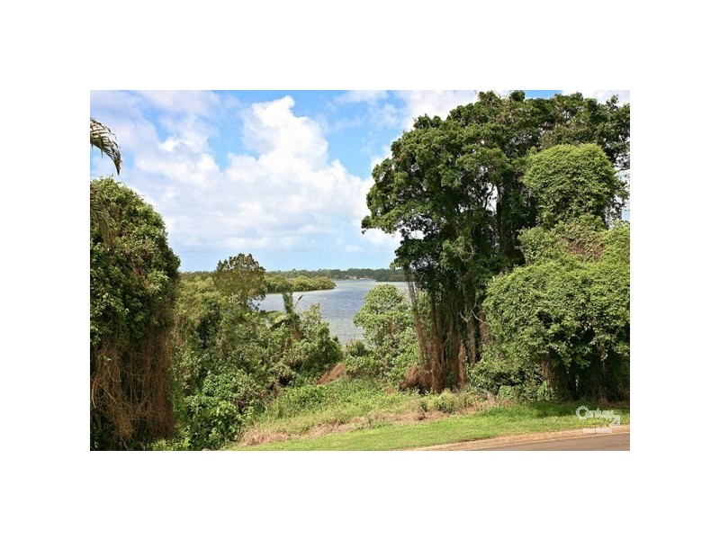 91 Bimbadeen Ave, Banora Point NSW 2486