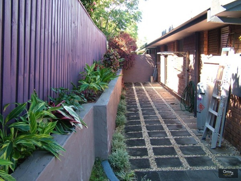 1/1 Flametree Terrace, Banora Point NSW 2486