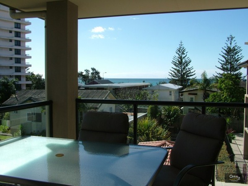 13/111-113 Golden Four Dr, Bilinga QLD 4225