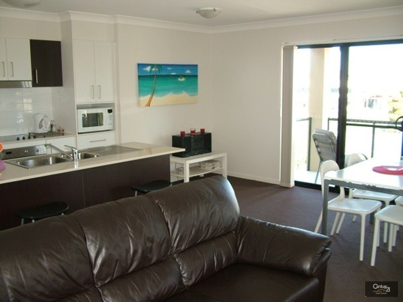 13/111-113 Golden Four Dr, Bilinga QLD 4225