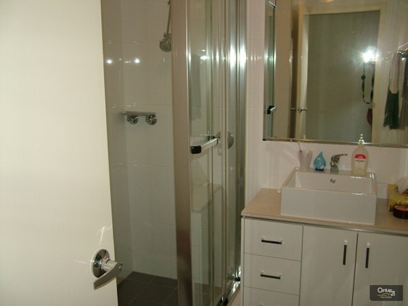 13/111-113 Golden Four Dr, Bilinga QLD 4225