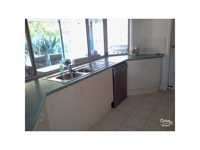 34 Champagne Drive, Tweed Heads South NSW 2486