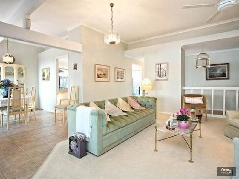 10 Seafarer Place, Banora Point NSW 2486