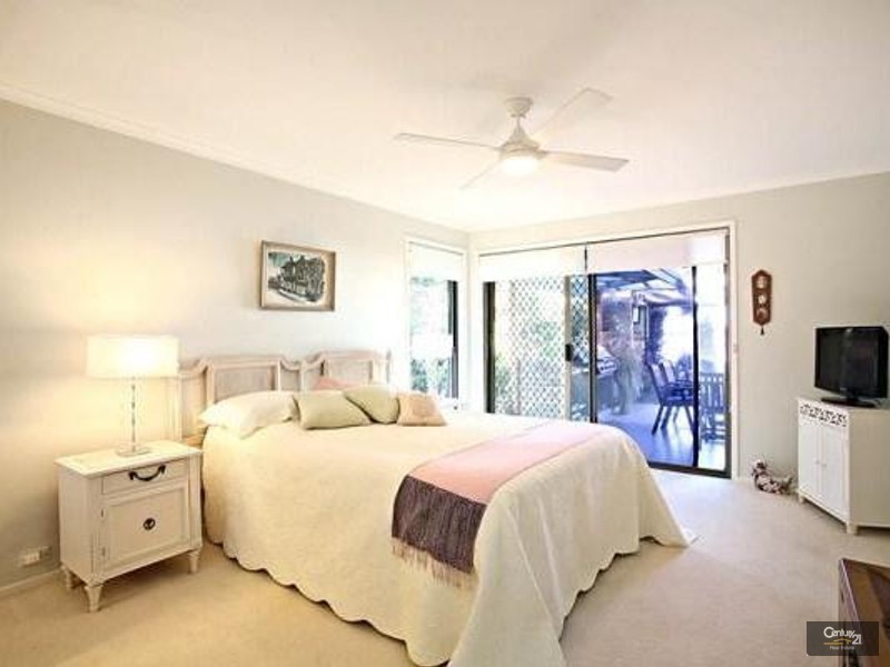 10 Seafarer Place, Banora Point NSW 2486