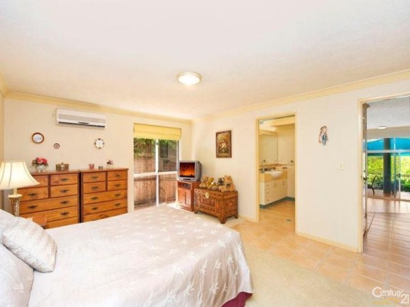 2/245 Darlington Drive, Banora Point NSW 2486