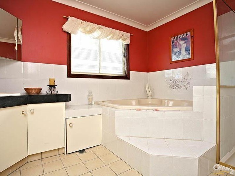 24 Karingal Ave, Bilambil Heights NSW 2486