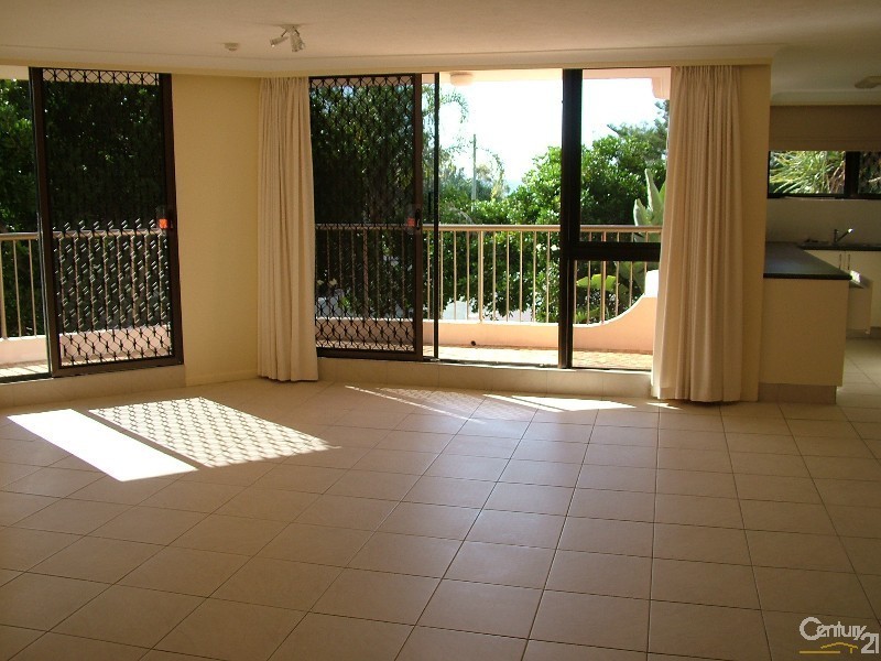 3/134  Pacific Parade, Bilinga QLD 4225