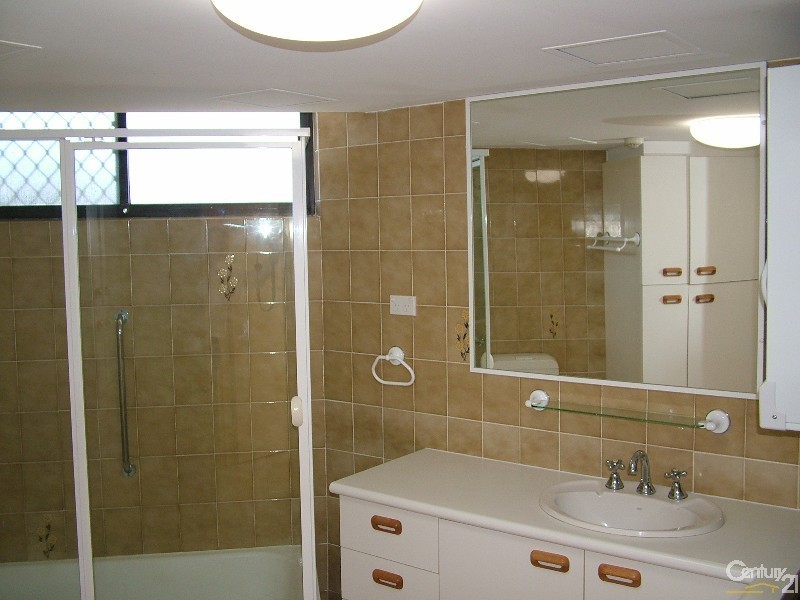 3/134  Pacific Parade, Bilinga QLD 4225