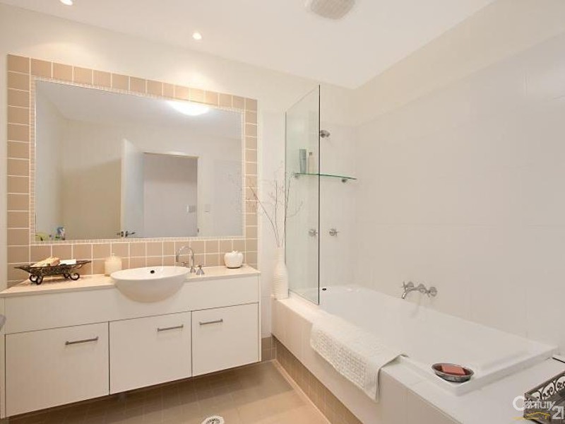 11/30  She-Oak Lane, Casuarina NSW 2487