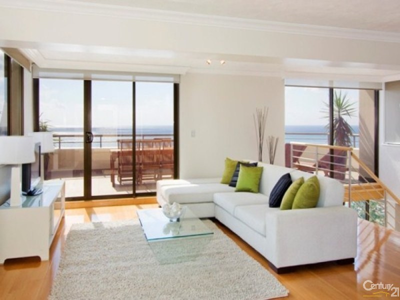 21/82 Marine Parade, Coolangatta QLD 4225