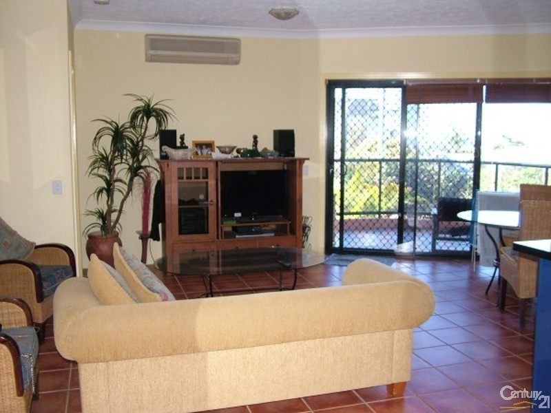 4/38 Tweed Street, Coolangatta QLD 4225