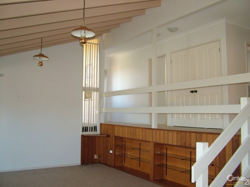 8 Summit Drive, Banora Point NSW 2486