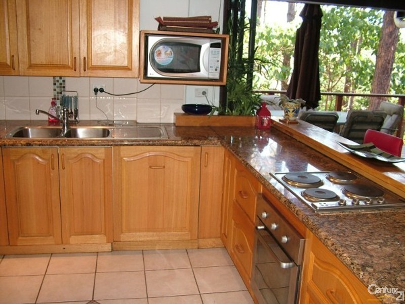 102 Illawarra Crescent, Tugun QLD 4224