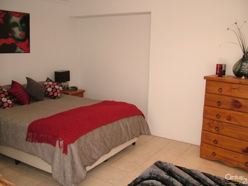 102 Illawarra Crescent, Tugun QLD 4224