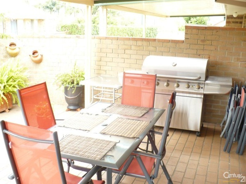 12/1 Kentia Cres, Banora Point NSW 2486