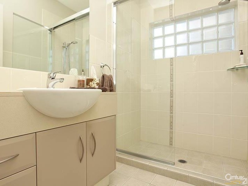 5/50 Dutton Street, Coolangatta QLD 4225