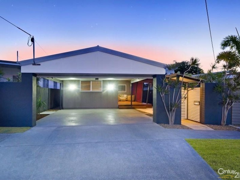 204 Cypress Terrace, Palm Beach QLD 4221