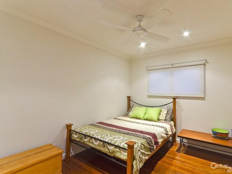 204 Cypress Terrace, Palm Beach QLD 4221