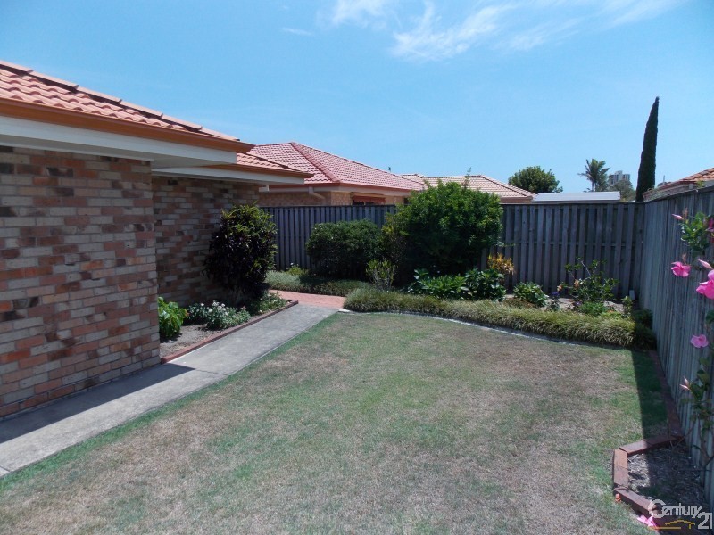 94 WINDERS PL, Banora Point NSW 2486