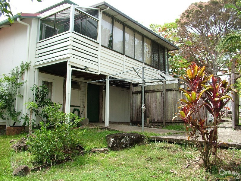 32 Tweed Street, Coolangatta QLD 4225