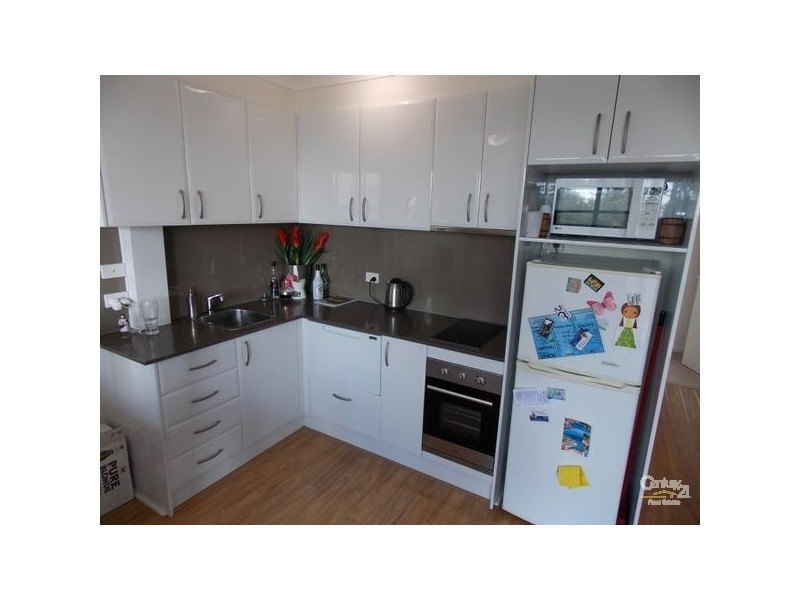 203/92 Musgrave Street, Coolangatta QLD 4225