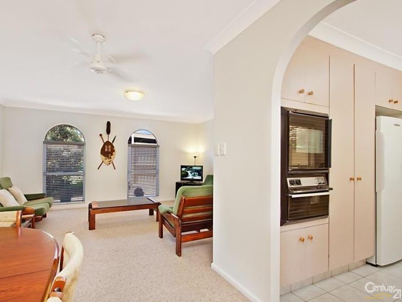 2/61 Old Ferry Road, Banora Point NSW 2486