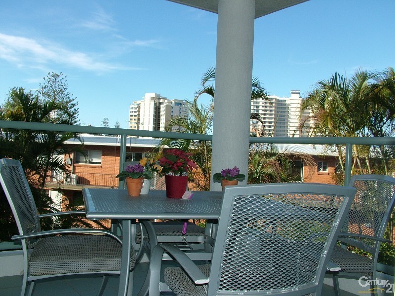 3/54 McLean Street, Coolangatta QLD 4225