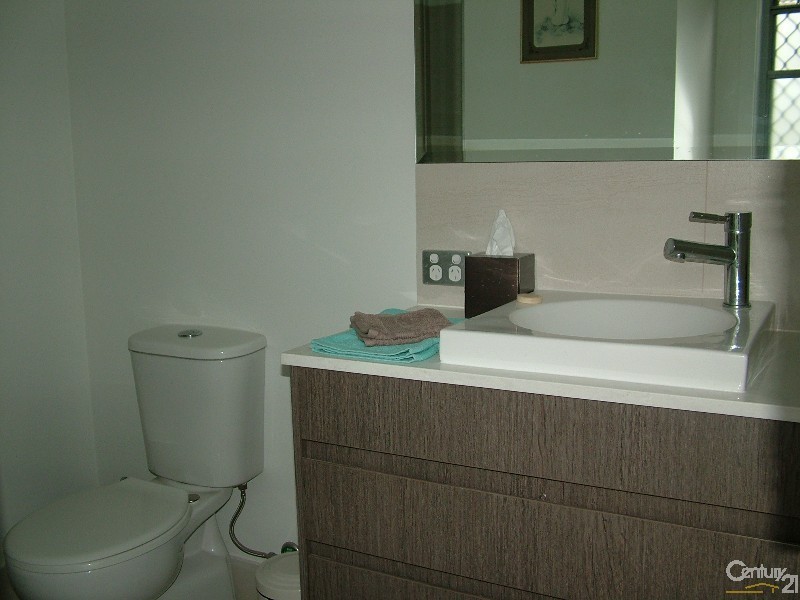 3 Liana Court, Banora Point NSW 2486