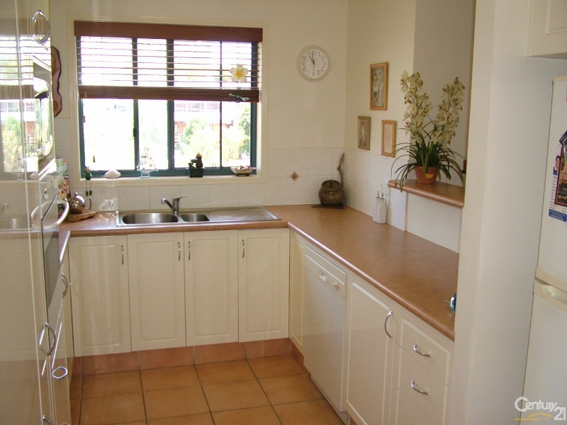 9/16  Dutton Street, Coolangatta QLD 4225