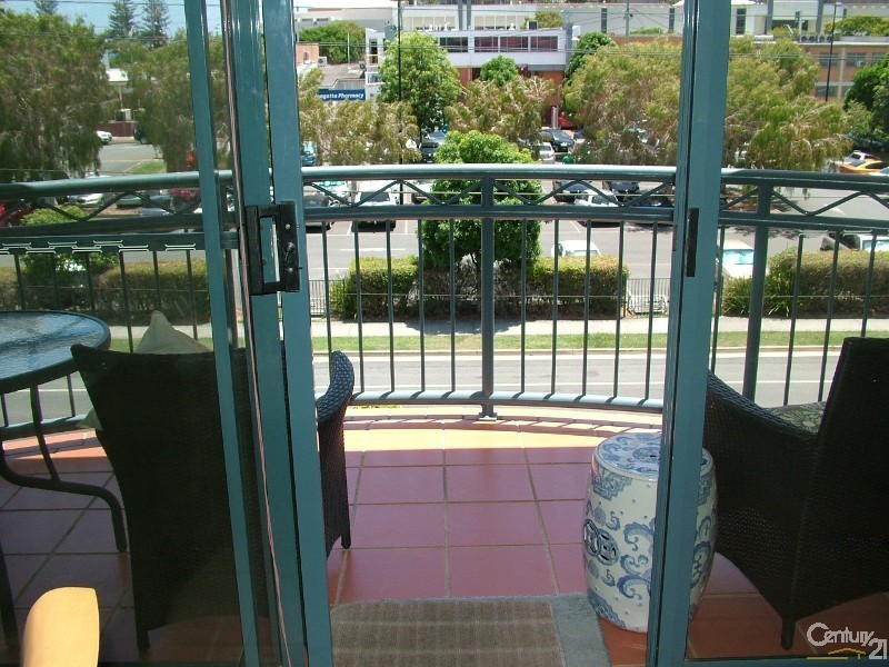 9/16  Dutton Street, Coolangatta QLD 4225