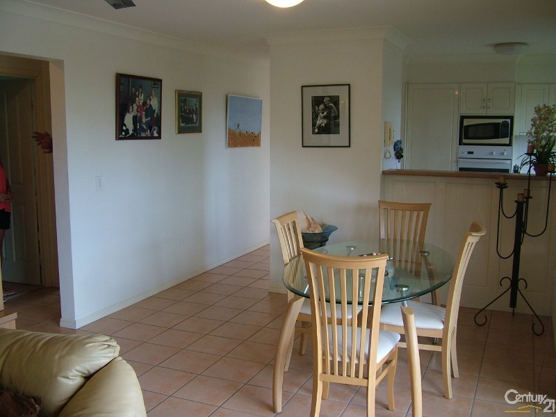 9/16  Dutton Street, Coolangatta QLD 4225