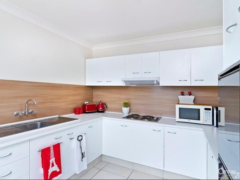 2/57 Garrick Street, Coolangatta QLD 4225