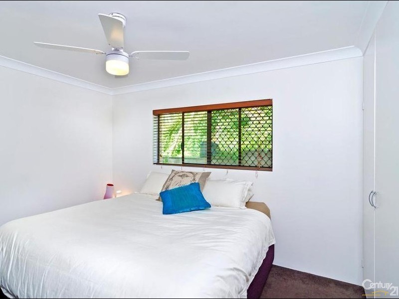 2/57 Garrick Street, Coolangatta QLD 4225