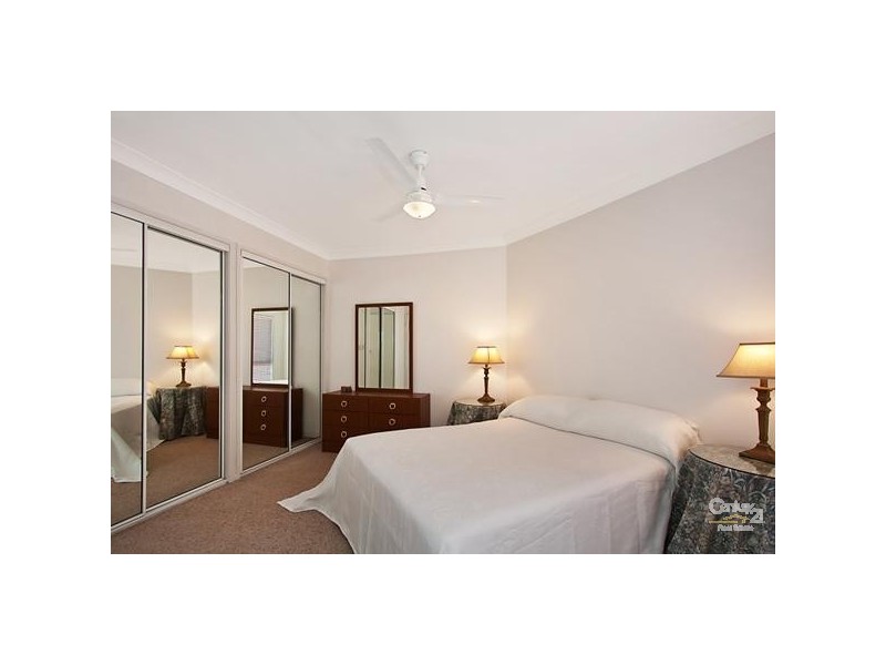 2/61 Old Ferry Road, Banora Point NSW 2486